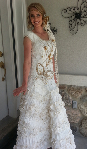 Nem fogod elhinni, miből készültek ezek a menyasszonyi ruhák! - fotók