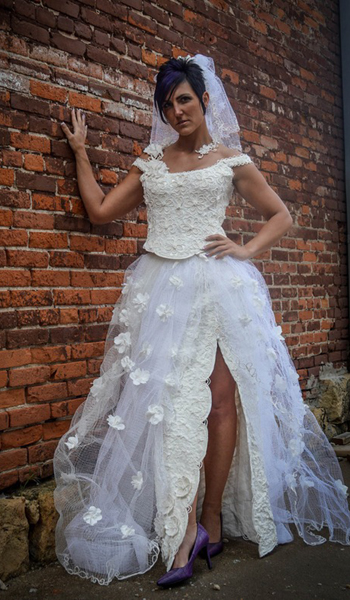 Nem fogod elhinni, miből készültek ezek a menyasszonyi ruhák! - fotók