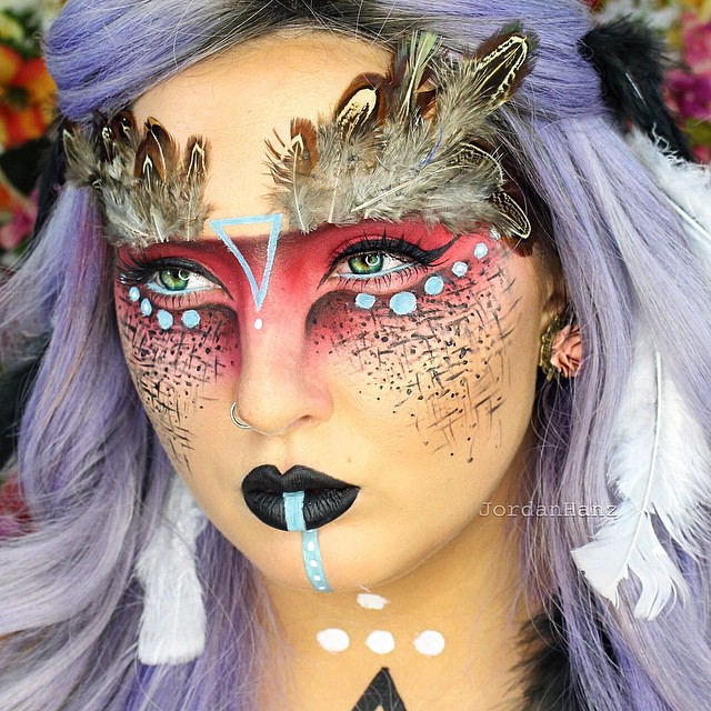 Elképesztő átváltozásokra képes ez a nő - képek