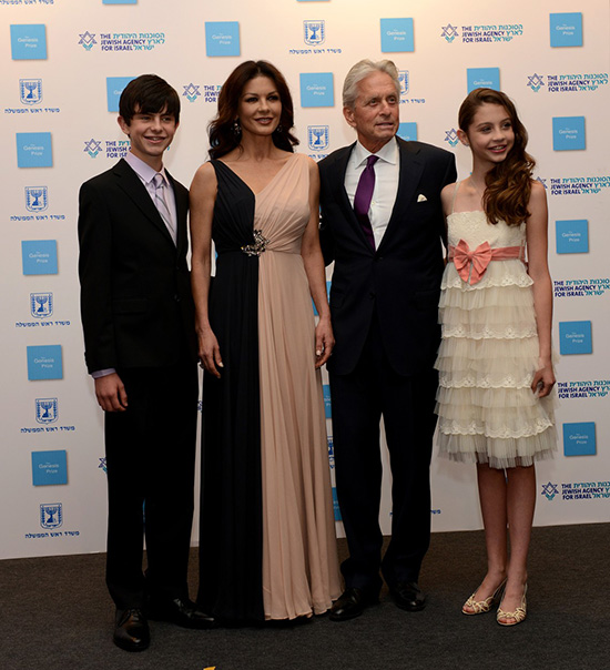 Ilyen képeket még nem láttál Michael Douglas gyerekeiről - fotók Ilyen képeket még nem láttál Michael Douglas gyerekeiről - fotók