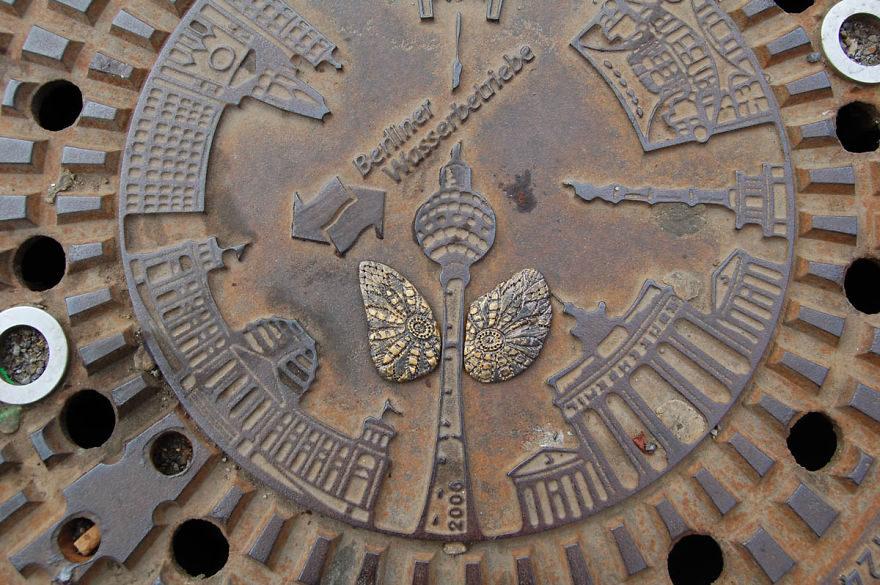 Titokzatos horgolások bukkantak fel a utcákon a világ minden táján