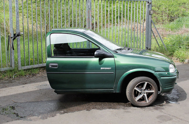 Szó szerint elfelezte a vagyont az elhagyott férj