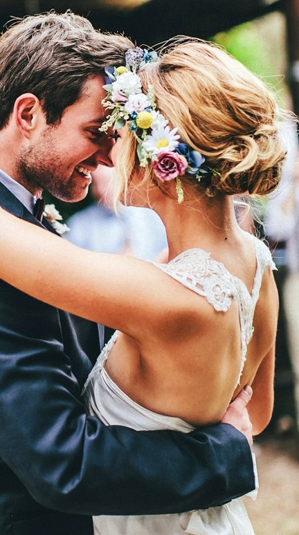 15 álomszép virágkoszorú menyasszonyoknak