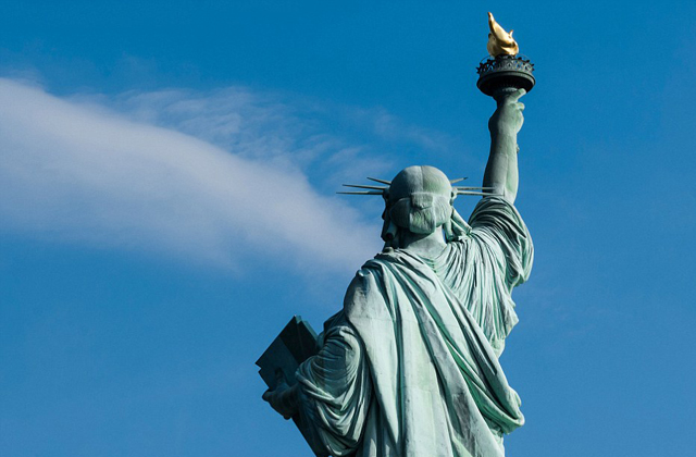 Így még nem láttad a világ legismertebb turistalátványosságait - fotók