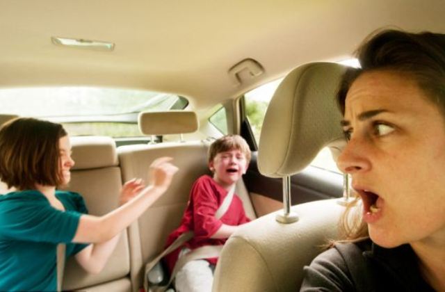 Anyának varázsolni kell – az új kocsim segít helyreállítani a tekintélyem. Anyának varázsolni kell – az új kocsim segít helyreállítani a tekintélyem.