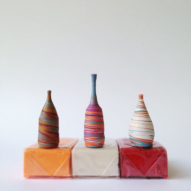 Ez a művész elképesztő mini edényeket készít - bámulatos képek Ez a művész elképesztő mini edényeket készít - bámulatos képek