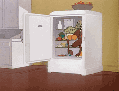 Zárom a hűtőt, mert vasárnap nincs bolt!