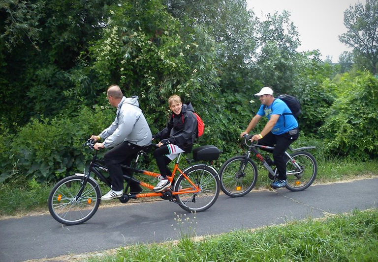 Vak Vagány: bloggerünk körbetekerte a Balatont