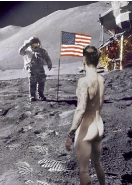 Az 5 legjobb mém, amit látnod kell Justin Bieber pucér fenekéről