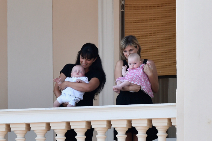 Elolvadsz Albert herceg családjától, ha meglátod, hogyan ünnepeltek