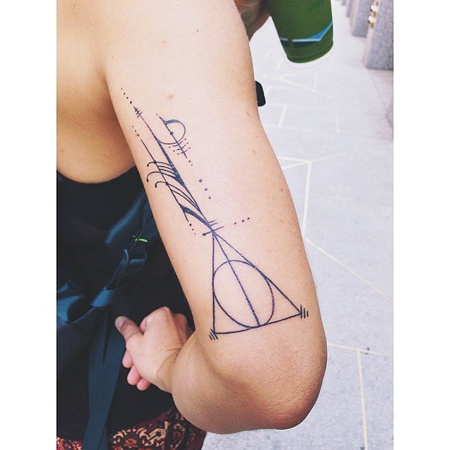 tetotválás, amit minden könyvmoly imádni fog - képek tetotválás, amit minden könyvmoly imádni fog - képek