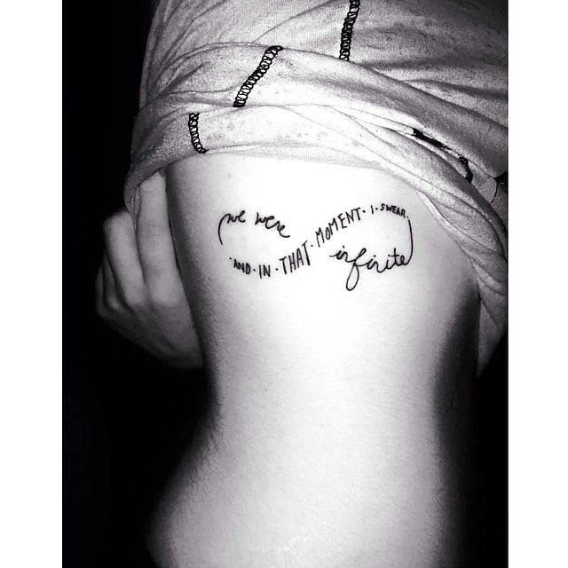 tetotválás, amit minden könyvmoly imádni fog - képek tetotválás, amit minden könyvmoly imádni fog - képek