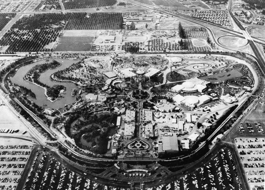 60 éve nyitotta meg kapuit az első Disneyland 60 éve nyitotta meg kapuit az első Disneyland