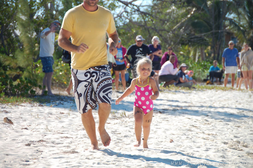 Lányok, akik a tengeren nőnek fel - csodás fotók
