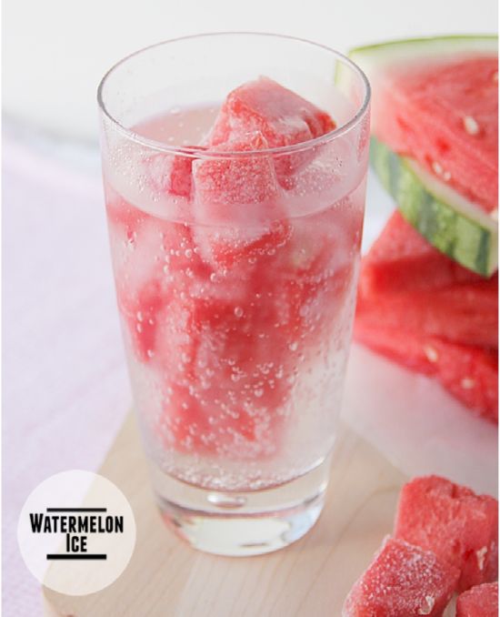 7 ízesített jégkocka, amivel nem vizezed fel az innivalódat