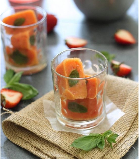 7 ízesített jégkocka, amivel nem vizezed fel az innivalódat