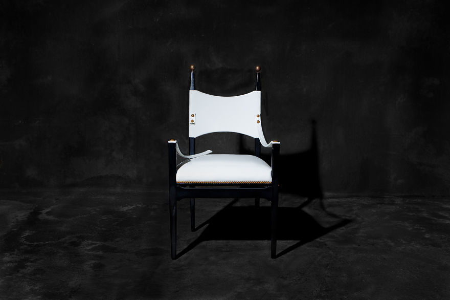 A székek, ha emberek lennének... - különleges fotósorozat