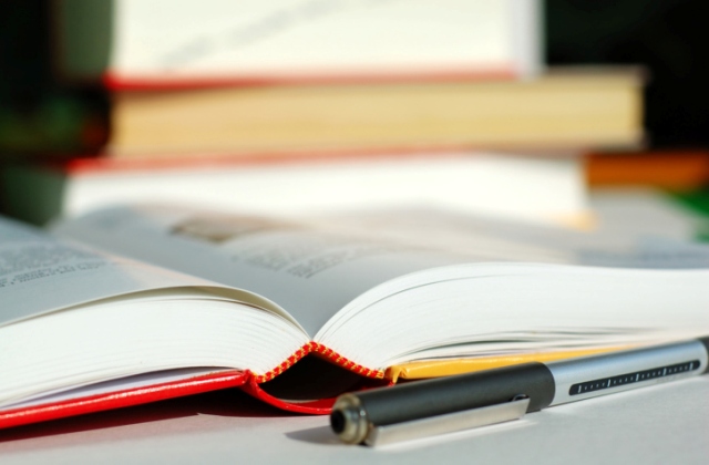 Időben megérkeznek az iskolákba idén a tankönyvek