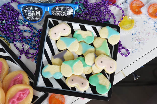 Vaginák mindenhol: így néznének ki a legénybúcsúk, ha a csajok szerveznék meg