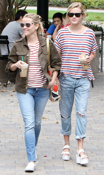 Doktor Szöszinek neveli a lányát Reese Witherspoon Doktor Szöszinek neveli a lányát Reese Witherspoon