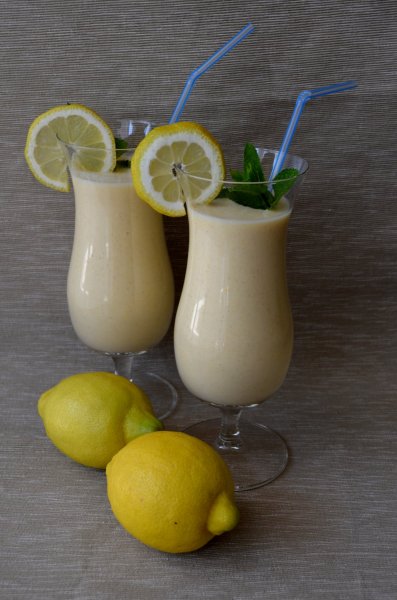 Nehezen bírod a kánikulát? Készíts hűsítő italokat! Nehezen bírod a kánikulát? Készíts hűsítő italokat!