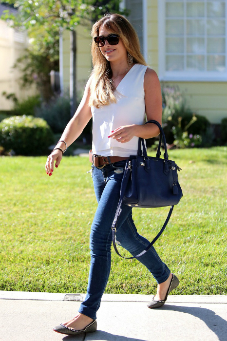 Christine élvezi a rá irányuló figyelmet