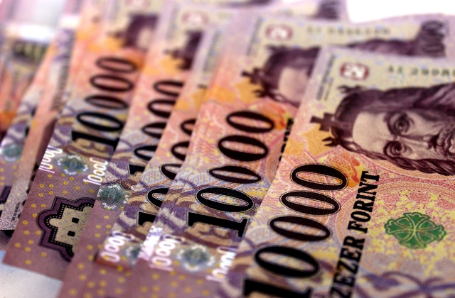 Magáncsőd: hétfőn kezdik a csődbiztosok képzését