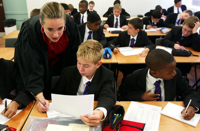 Magyar diáklány a követendő példa a brit iskolákban