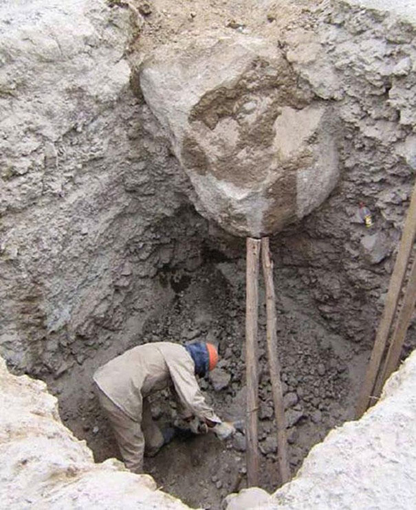 Ha az a szikladarab elindul...