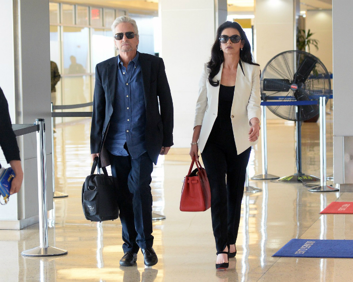 Reptéri puccparádé felér egy vörös szőnyeges bevonulással: Catherine Zeta-Jones és a társai erre az élő bizonyíték