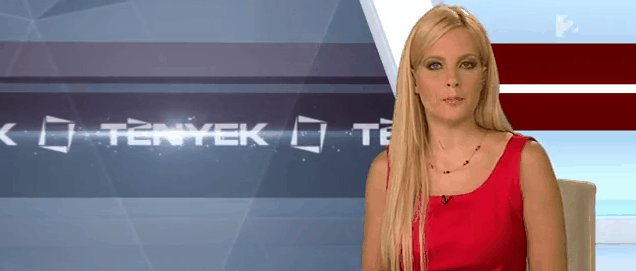 Várkonyi Andrea gigahosszú hajjal feszít a képernyőn