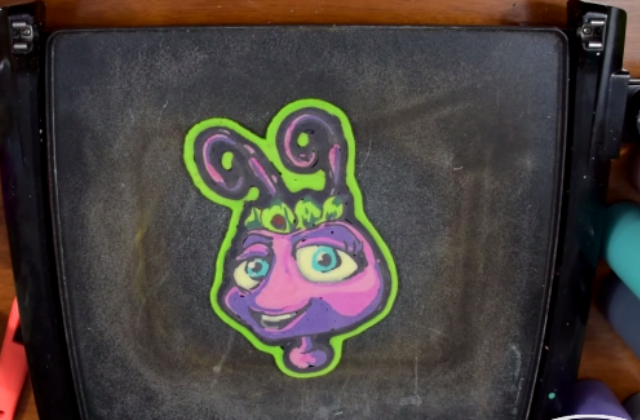 Palacsintába süti a rajzfilek szereplőit