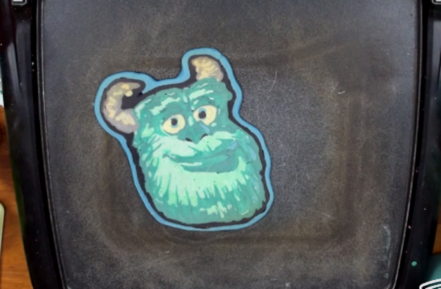 Palacsintába süti a rajzfilek szereplőit