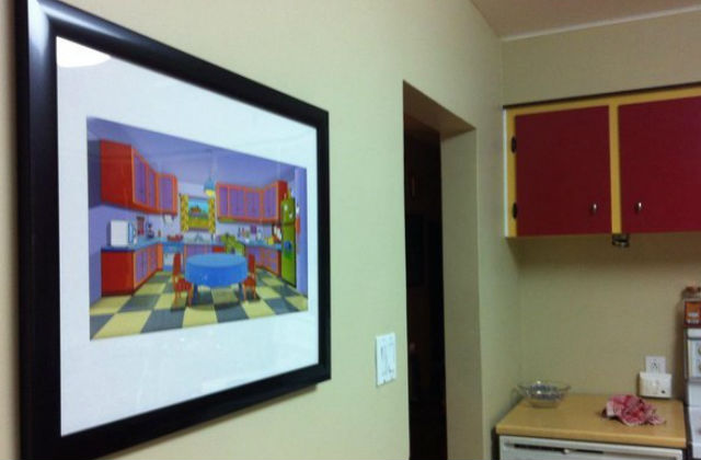 Természetesen az alapötletet adó, Simpson család konyhája sem hiányozhat a helyiségből!