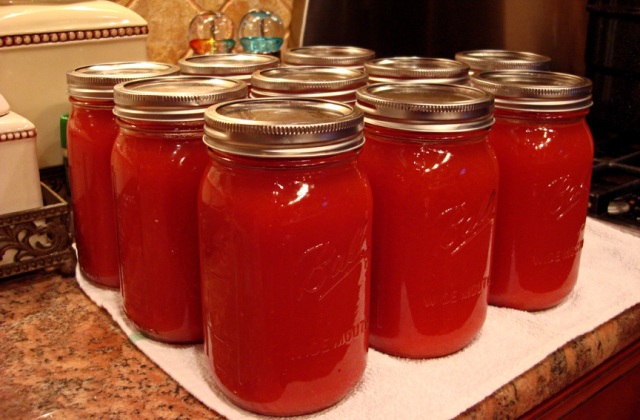 Befőzés: így készül a mindenmentes paradicsomlé Befőzés: így készül a mindenmentes paradicsomlé