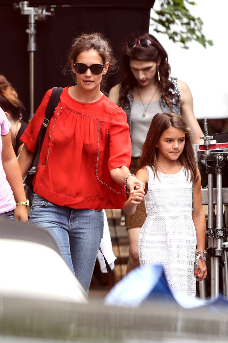 9 éves Suri úgy néz ki, mint az 53 éves Tom Cruise 9 éves Suri úgy néz ki, mint az 53 éves Tom Cruise