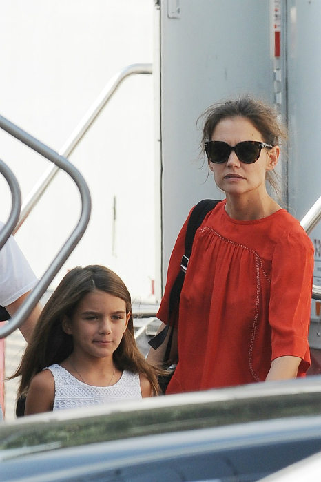 9 éves Suri úgy néz ki, mint az 53 éves Tom Cruise 9 éves Suri úgy néz ki, mint az 53 éves Tom Cruise