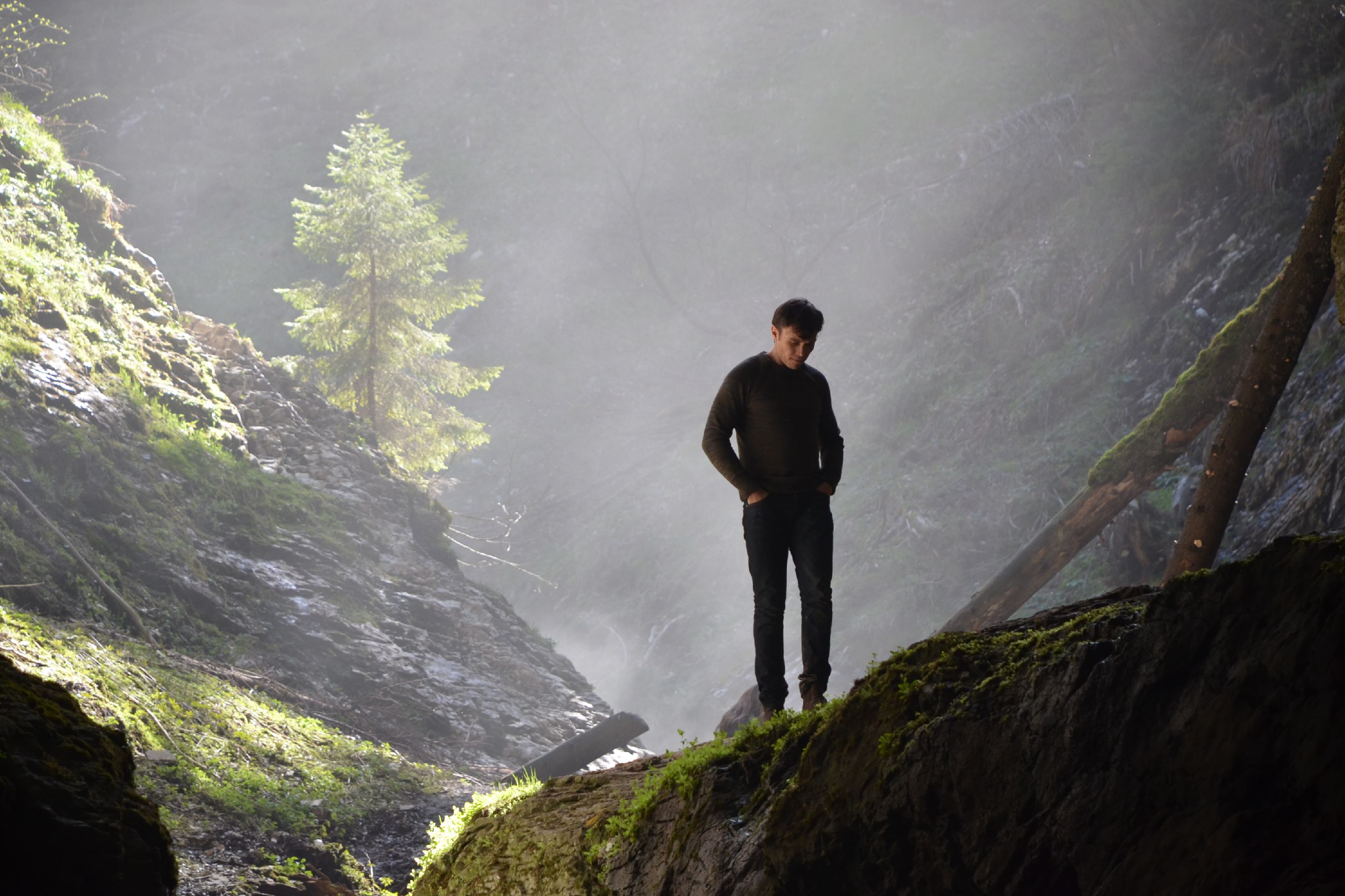 Víkend: A kikötözős szex már megy, az autórobbantás viszont béna az új magyar thrillerben