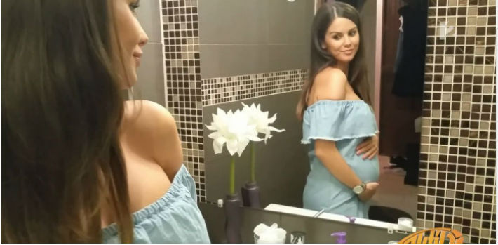 Ennyire gyönyörű kismama Konkoly Ági szépségkirálynő – fotó Ennyire gyönyörű kismama Konkoly Ági szépségkirálynő – fotó