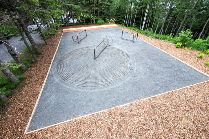 Találd meg a belső békéd a hatalmas japán zenkertben