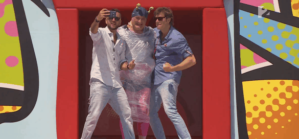 A magatehetetlen Növényivel szelfizett Majka A magatehetetlen Növényivel szelfizett Majka