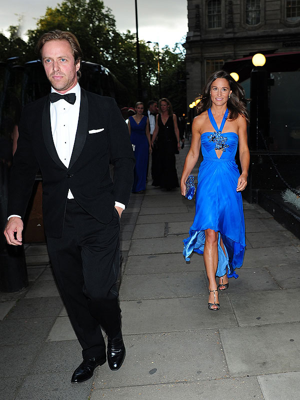 Bámulatosan szexi ruhát viselt Katali hercegné testvére