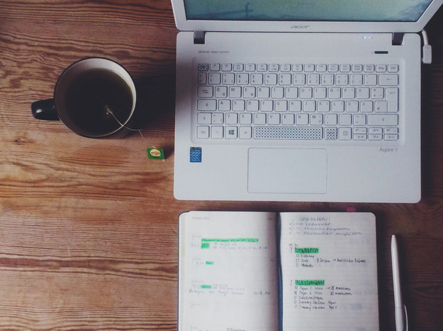 27 dolog, ami jobb, mint az állandó tévézés és sorozatnézés 27 dolog, ami jobb, mint az állandó tévézés és sorozatnézés