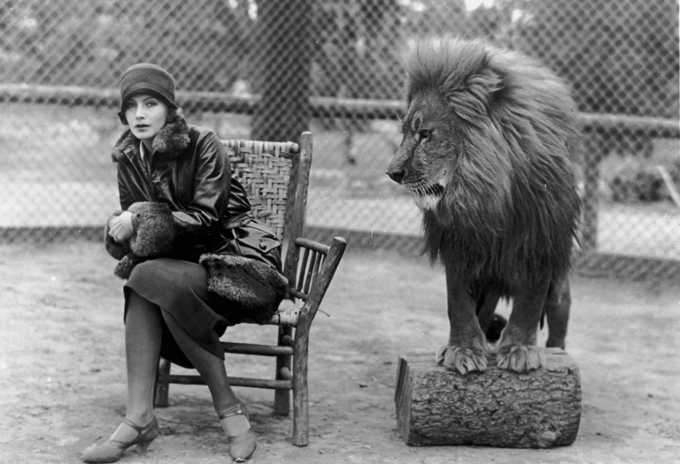 Greta Garbo és a Metro-Goldwyn-Mayer ikonikus oroszlánja, Leo