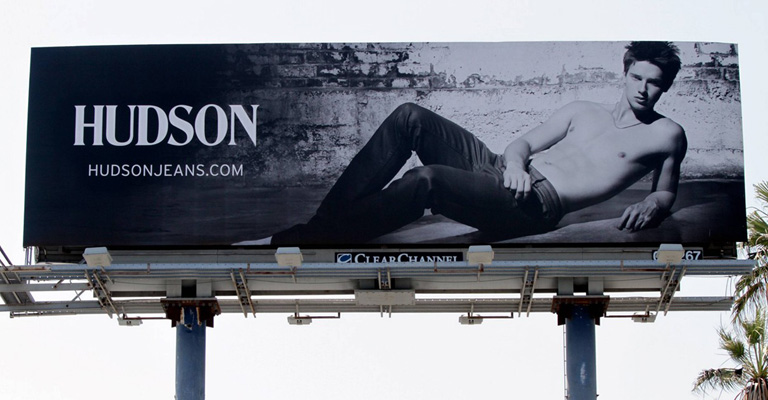 22 fotó 22 tény Arnold 22 éves szuperszexi fiáról, Patrick Schwarzeneggerről