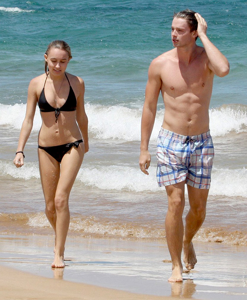 Tootsie és Patrick a Maui-i tengerparon