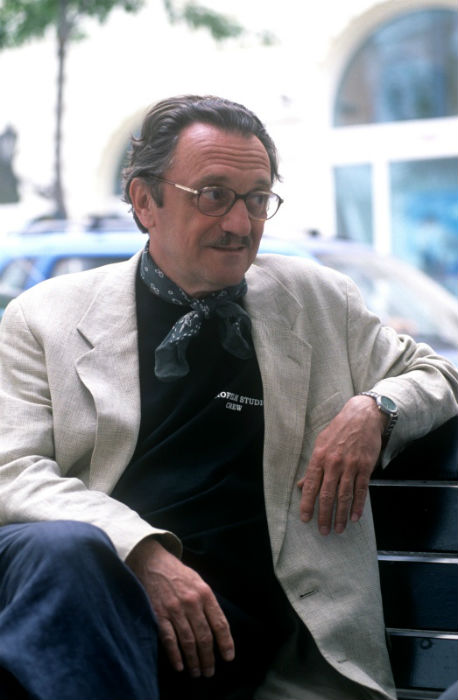 A munkába menekül Szacsvay László