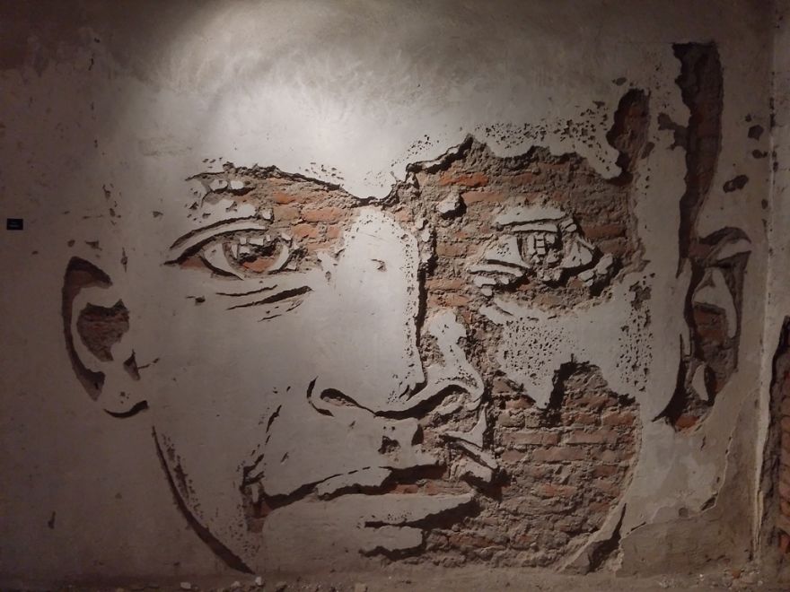 Ez a művész csodás galériává változtatott egy elhagyatott gyárat 