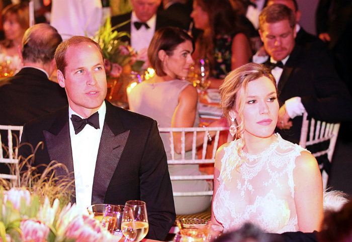 Vilmos herceg ezzel a szőke nővel mulatott Afrikában