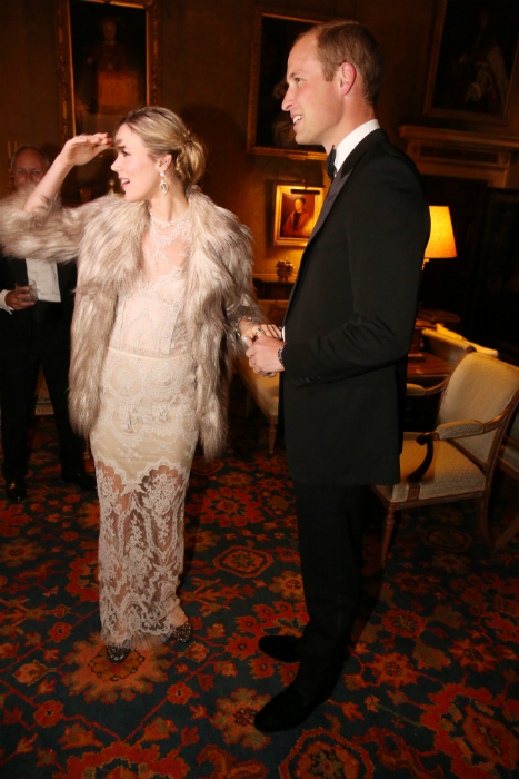 Vilmos herceg ezzel a szőke nővel mulatott Afrikában